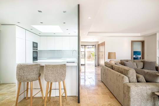 House in Faro