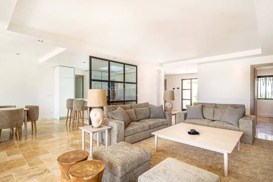 House in Faro