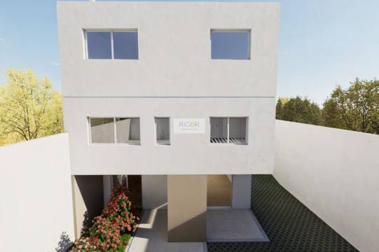 Andar moradia T3 Dúplex de 3 frentes em Perafita