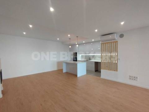 Apartment in Amadora