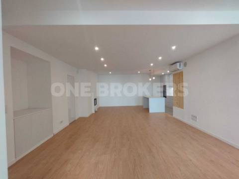 Apartment in Amadora