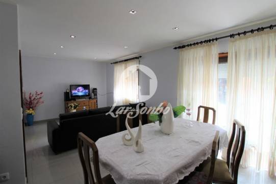 Moradia M4 a 100m da praia com G.F. em Vila do Conde