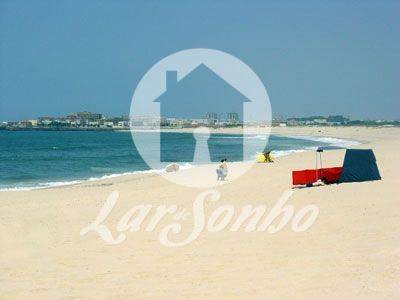 Moradia M3+1 NOVA de luxo com G.F. a 300m da praia de Arvore, Vila do Conde