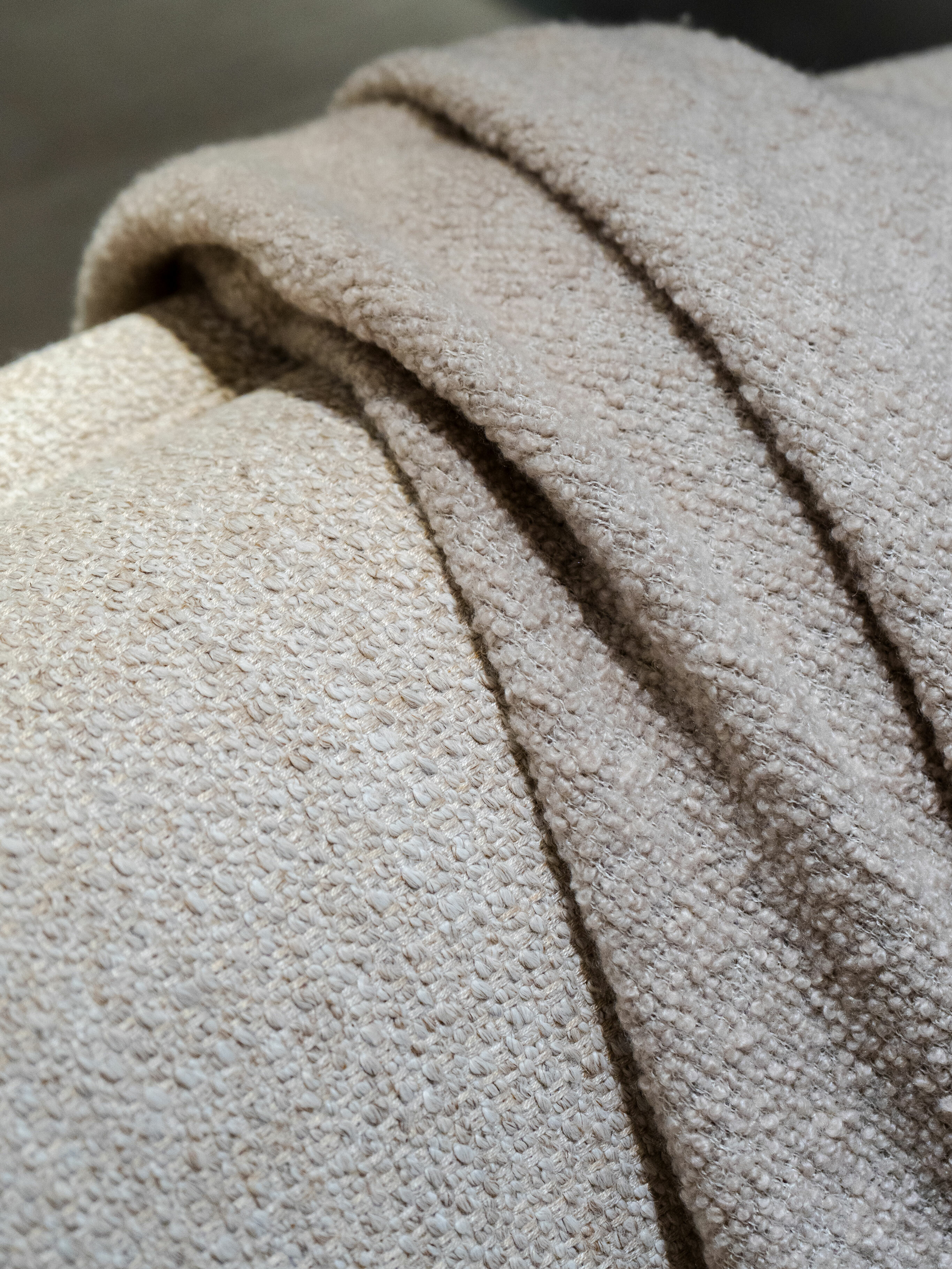 Low Res Dahlia Cashmere and Silk Throw Louise Bradley