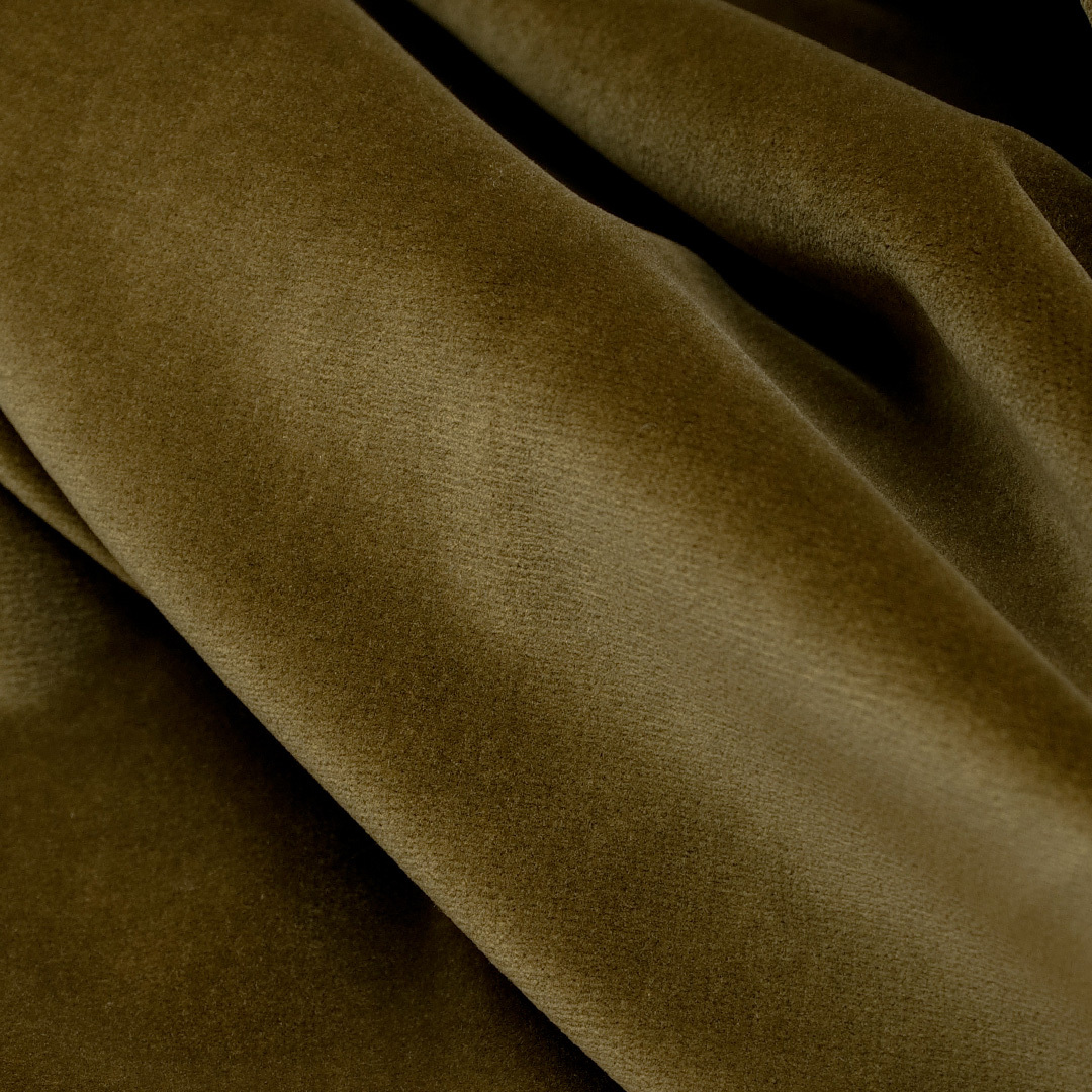 Square close up 2024 08 12 135118 hfqp