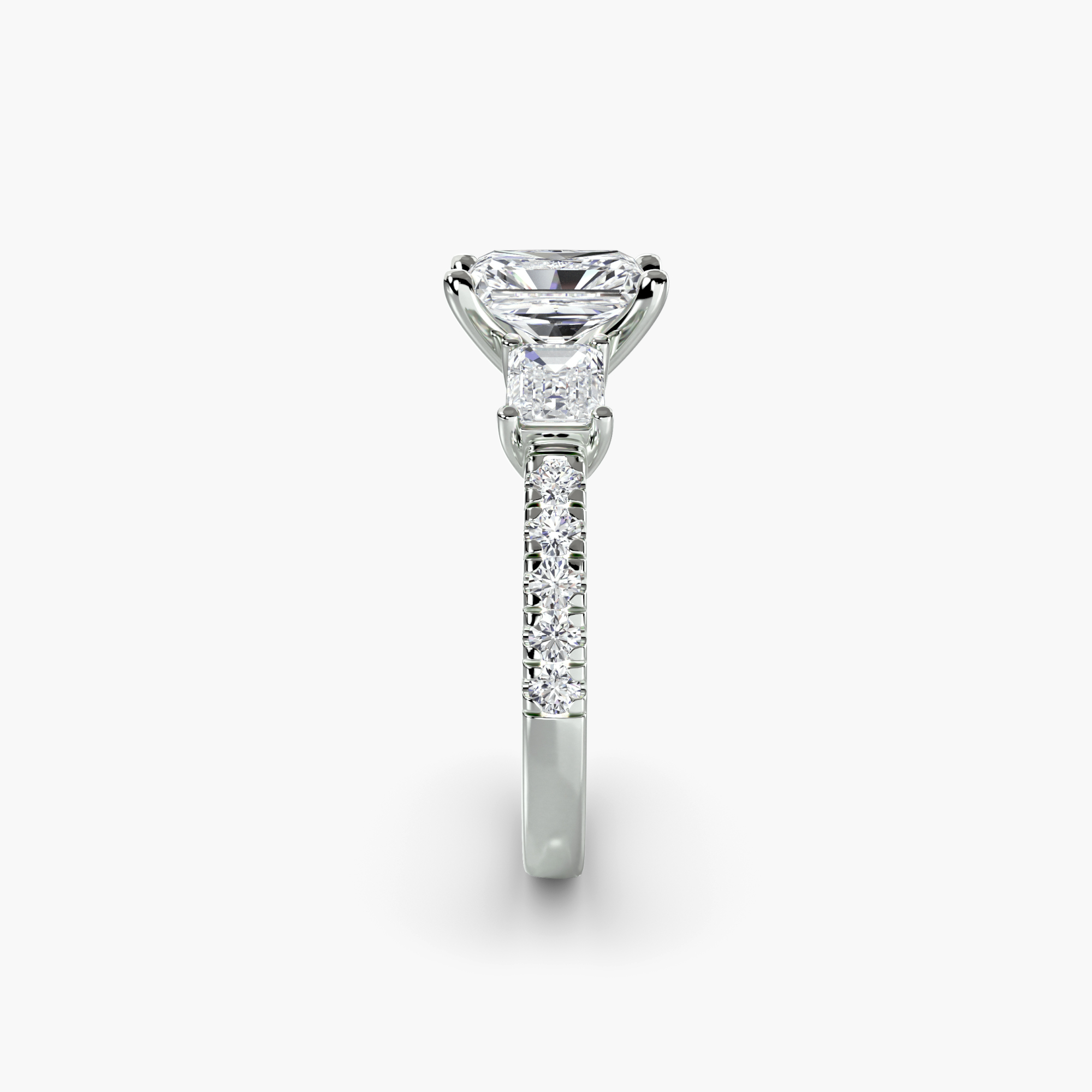 Three-Stone Ring with Pavé Band 4 — görsel 2