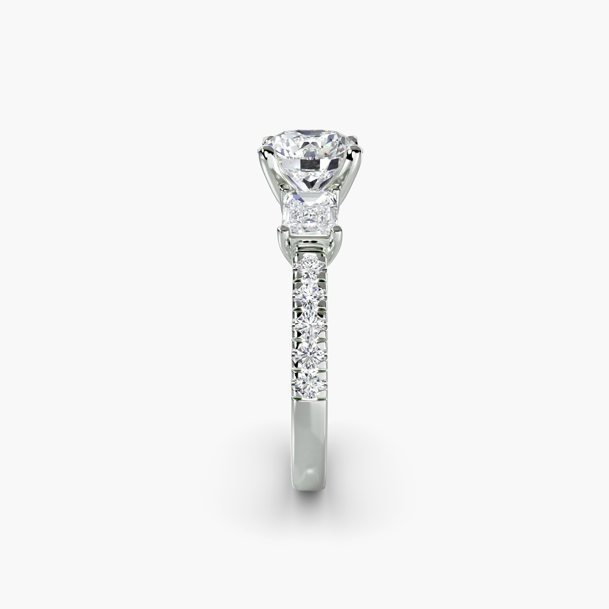 Three-Stone Ring with Pavé Band 4 — görsel 3