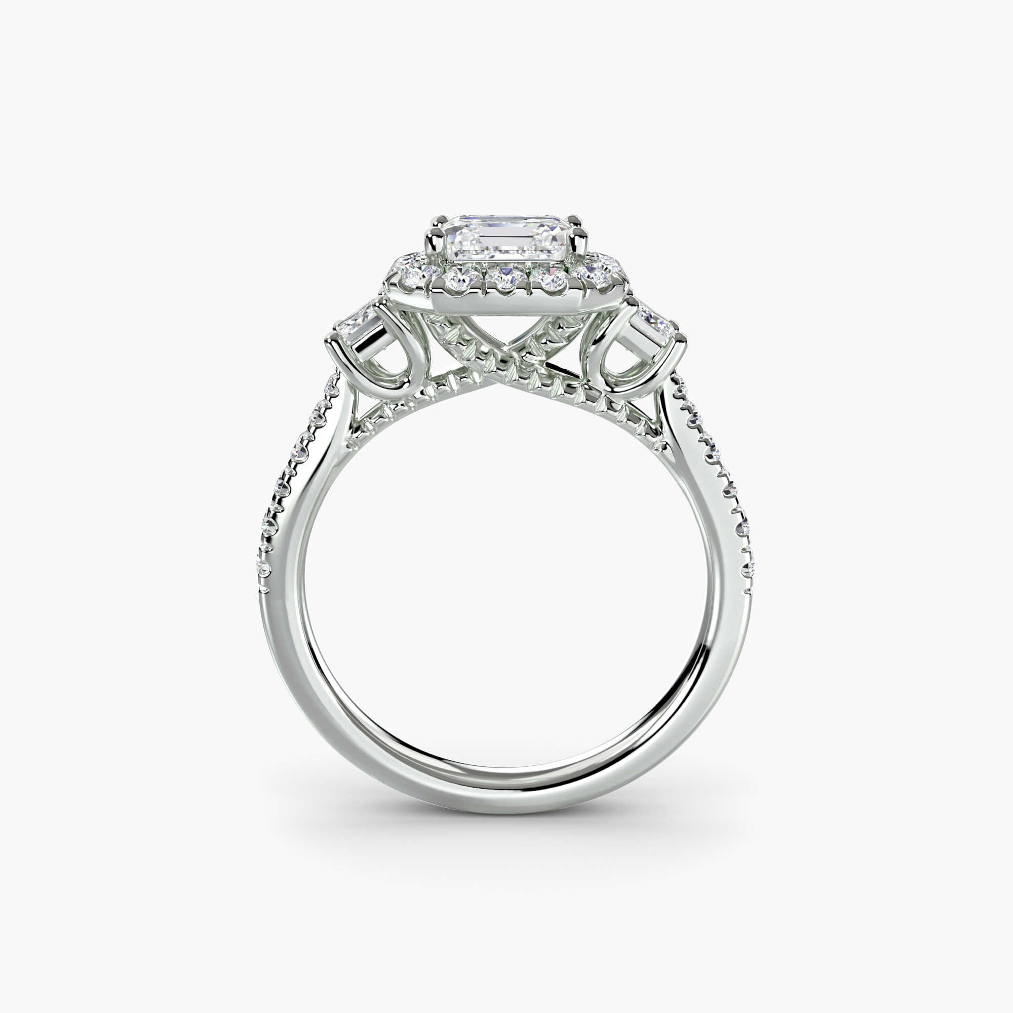 Three-Stone Ring with Halo 2 — görsel 3