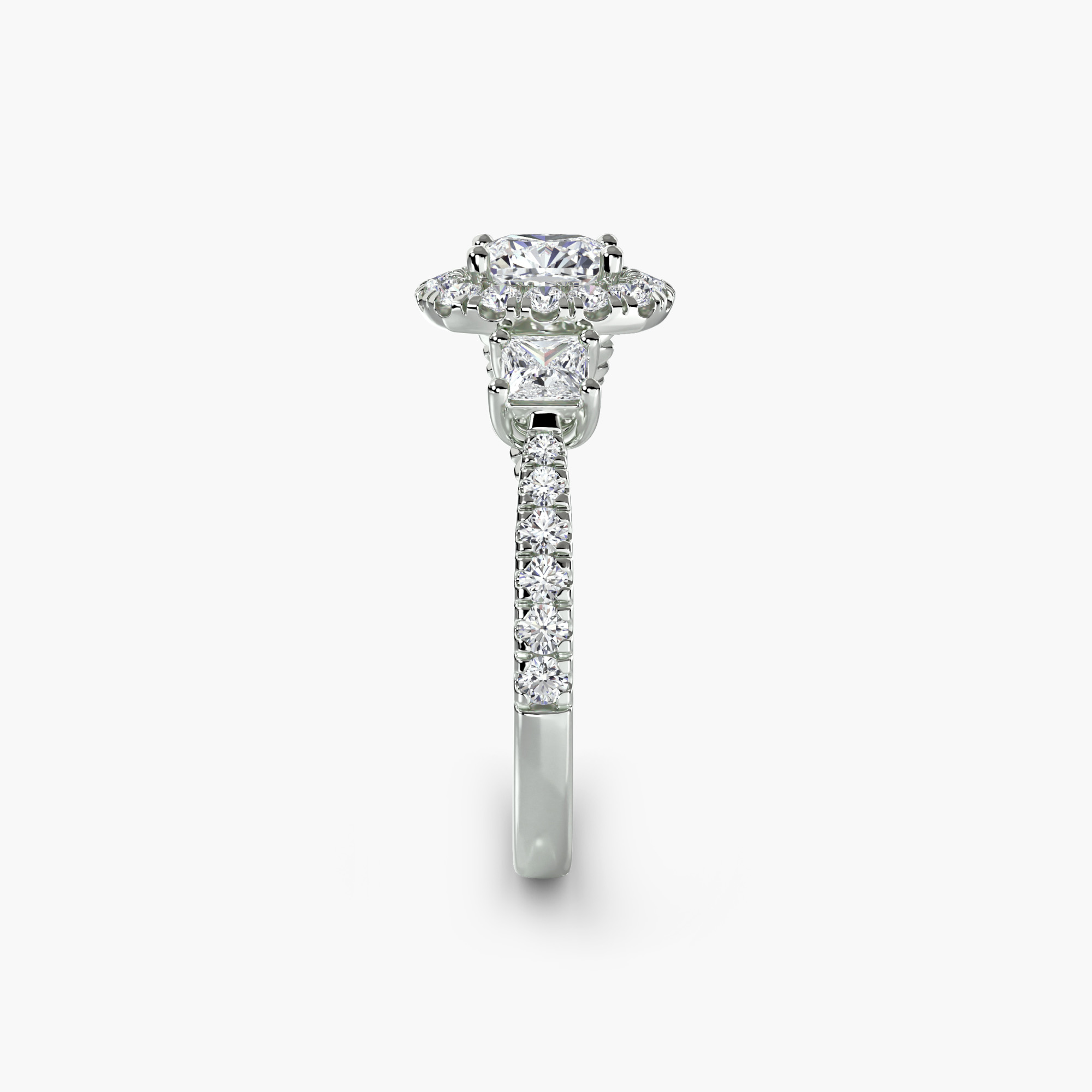 Three-Stone Ring with Halo 2 — görsel 2