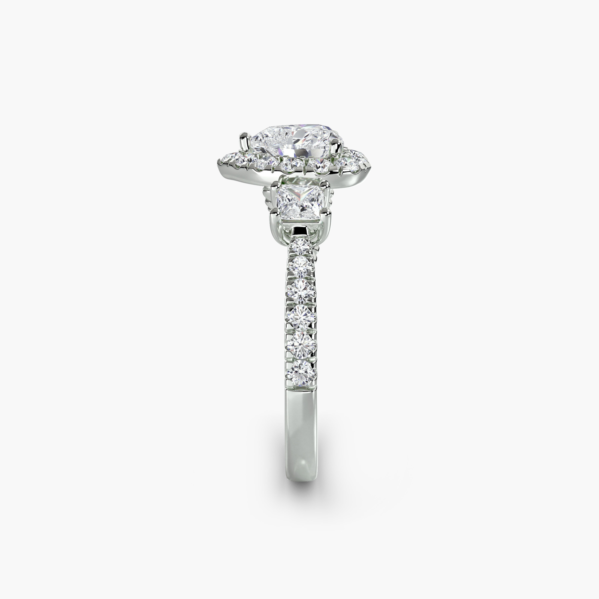 Three-Stone Ring with Halo 2 — görsel 2