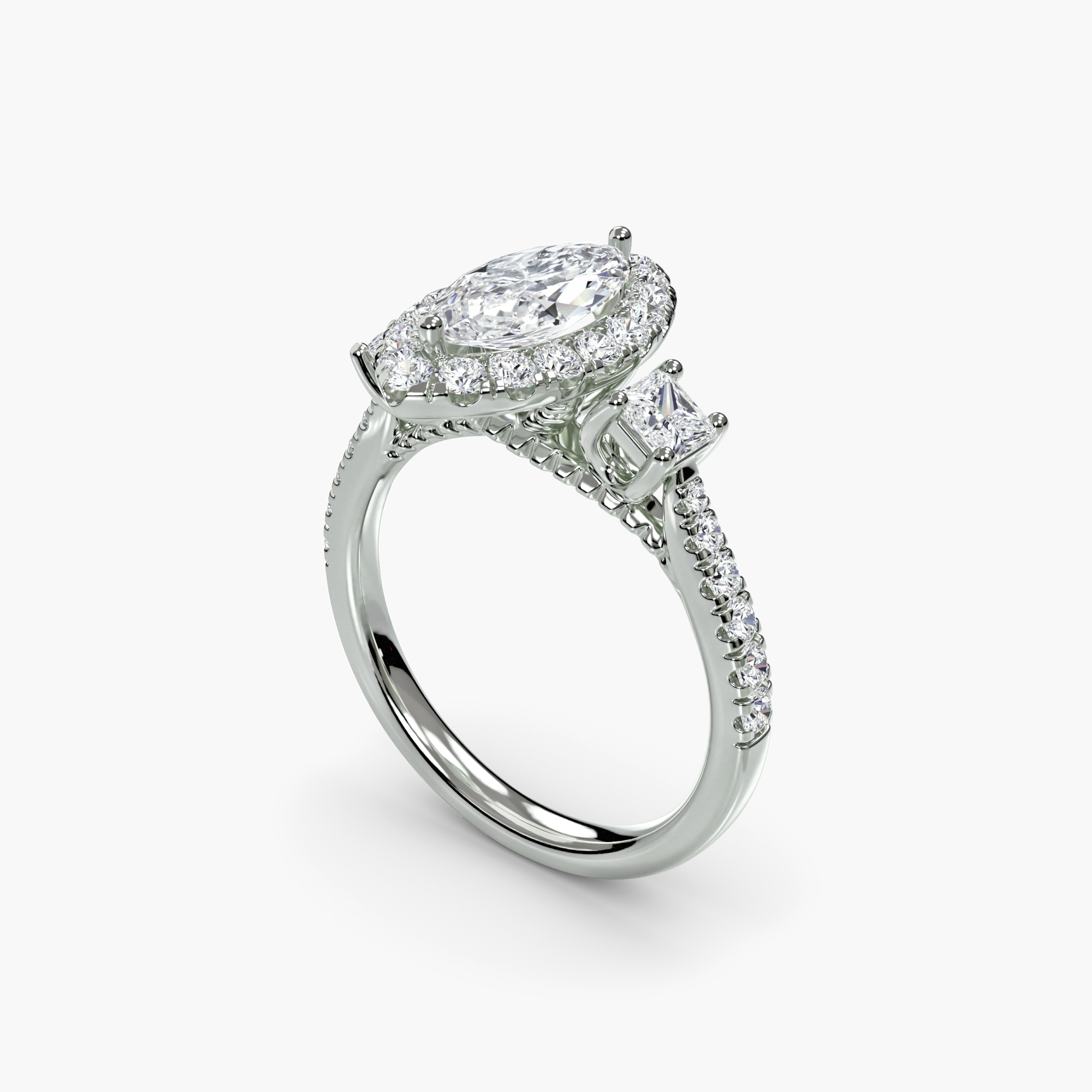 Three-Stone Ring with Halo 2 — görsel 4