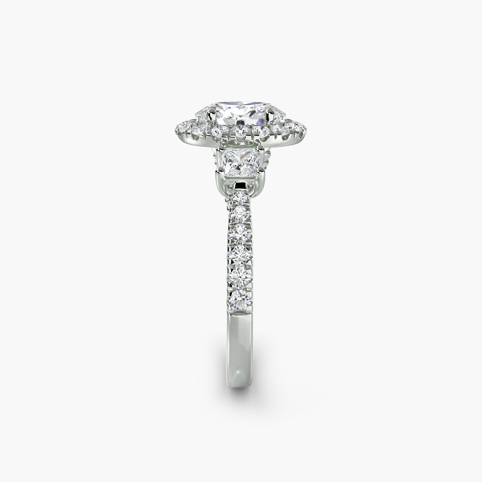 Three-Stone Ring with Halo 2 — görsel 2