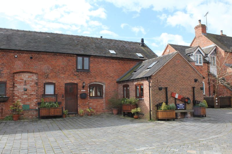 NOVEMBER'S HOT PROPERTIES TO LET IN DERBYSHIRE, LEICESTERSHIRE AND