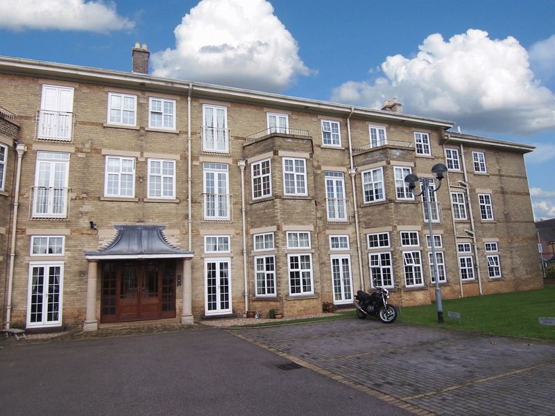 APRIL'S HOT PROPERTIES TO LET IN LINCOLNSHIRE Newton Fallowell