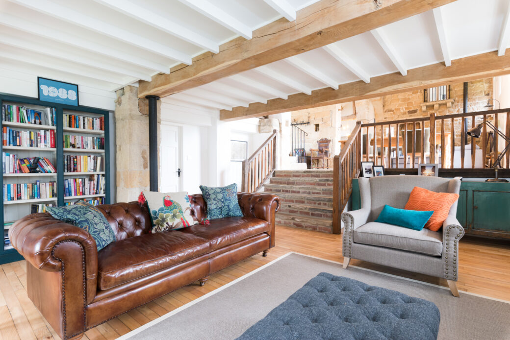 Barn conversions & farmhouse in Leeds