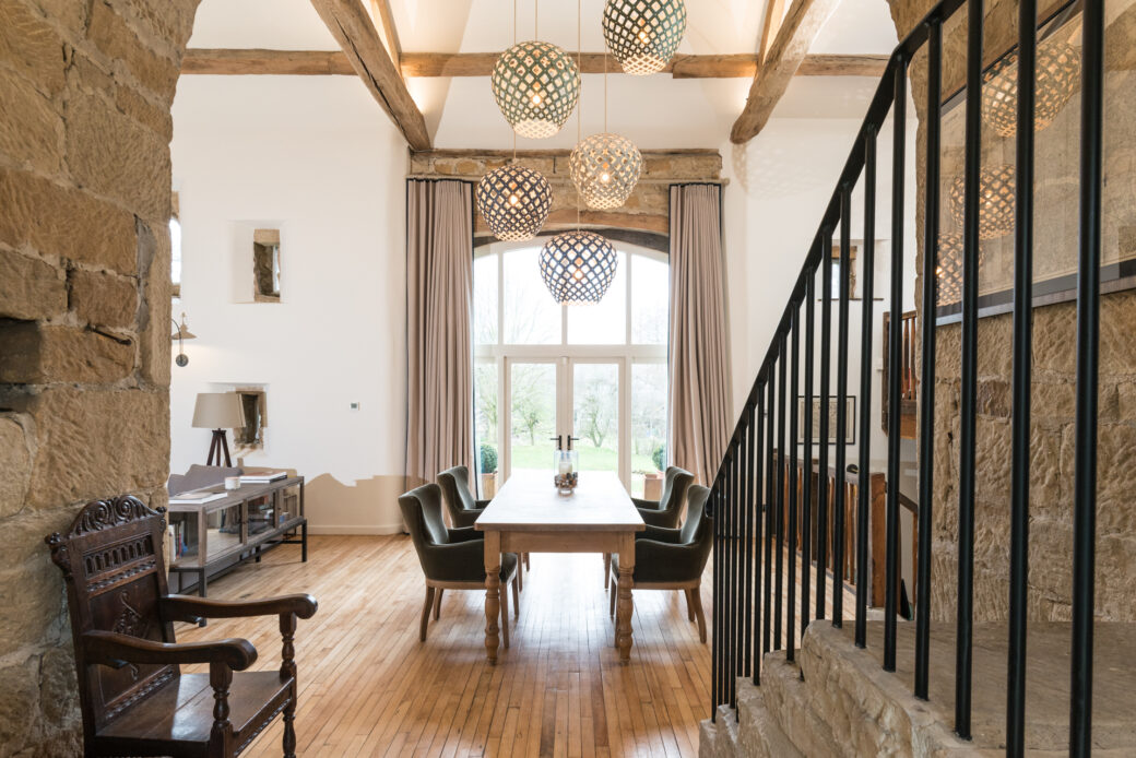 Barn conversions & farmhouse in Leeds