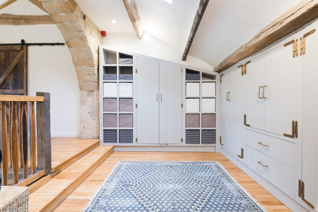 Barn conversions & farmhouse in Leeds