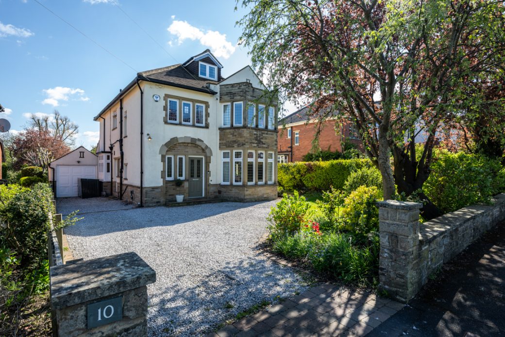 Large Colourful Family Home in Yorkshire