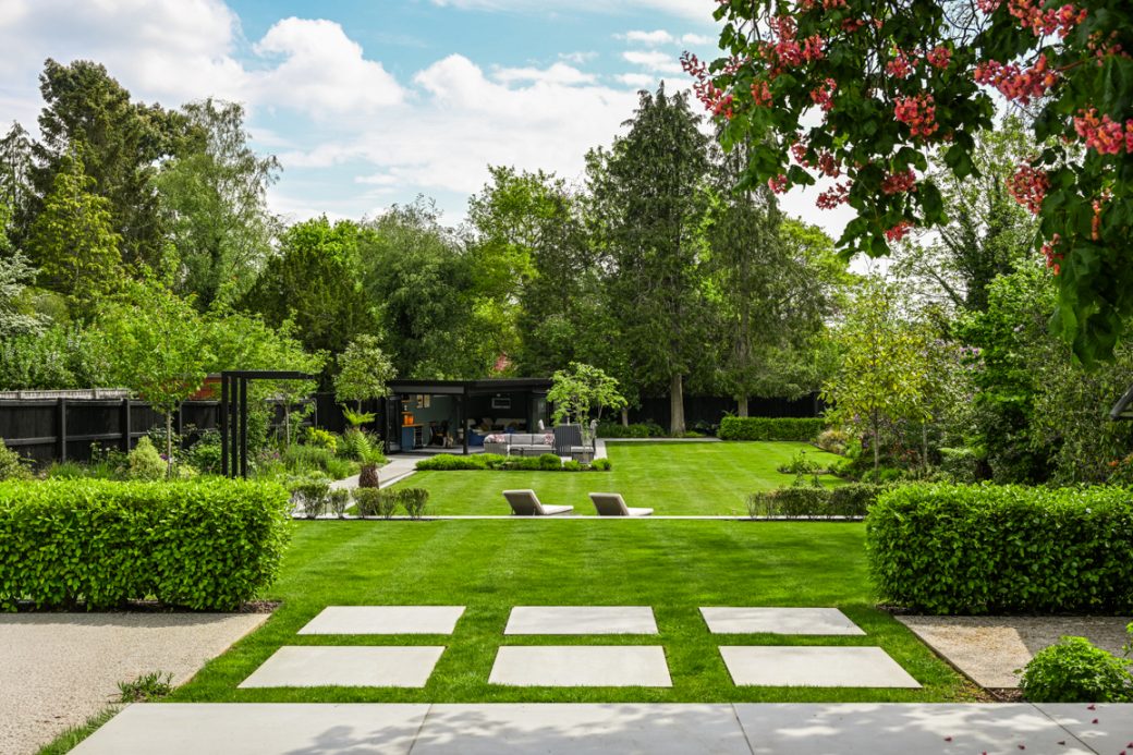 Large Residential Garden in West Midlands