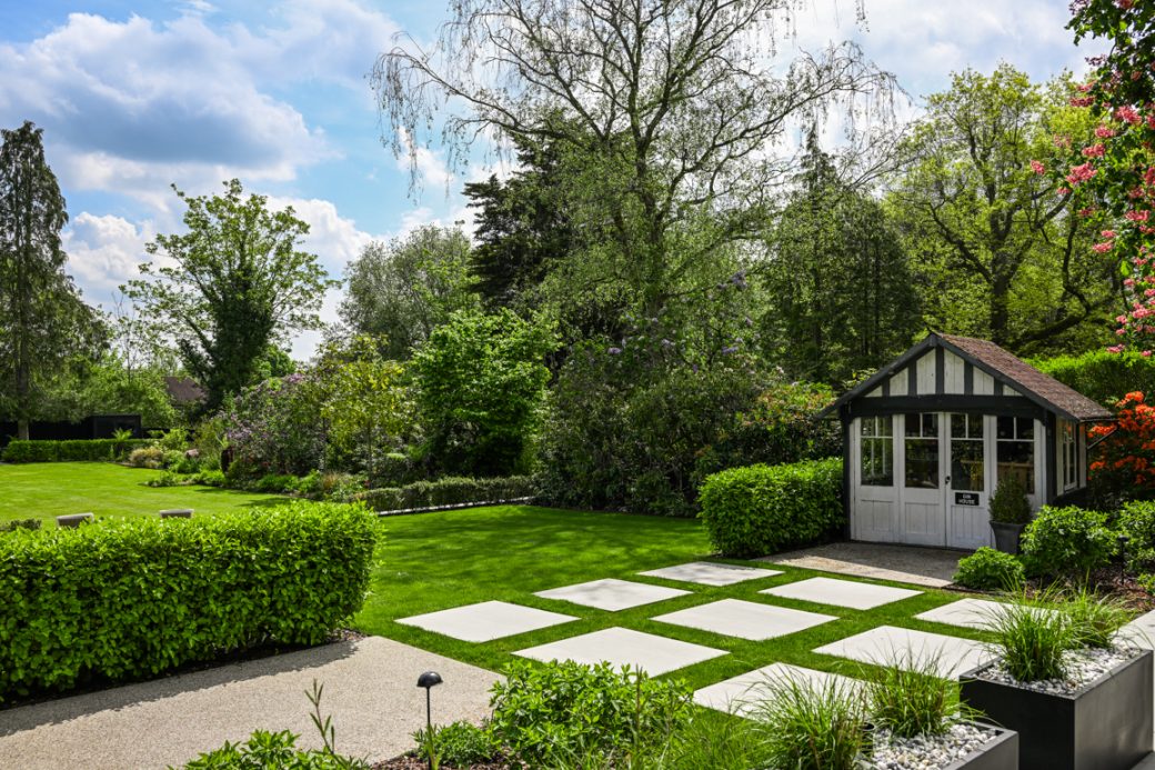 Large Residential Garden in West Midlands