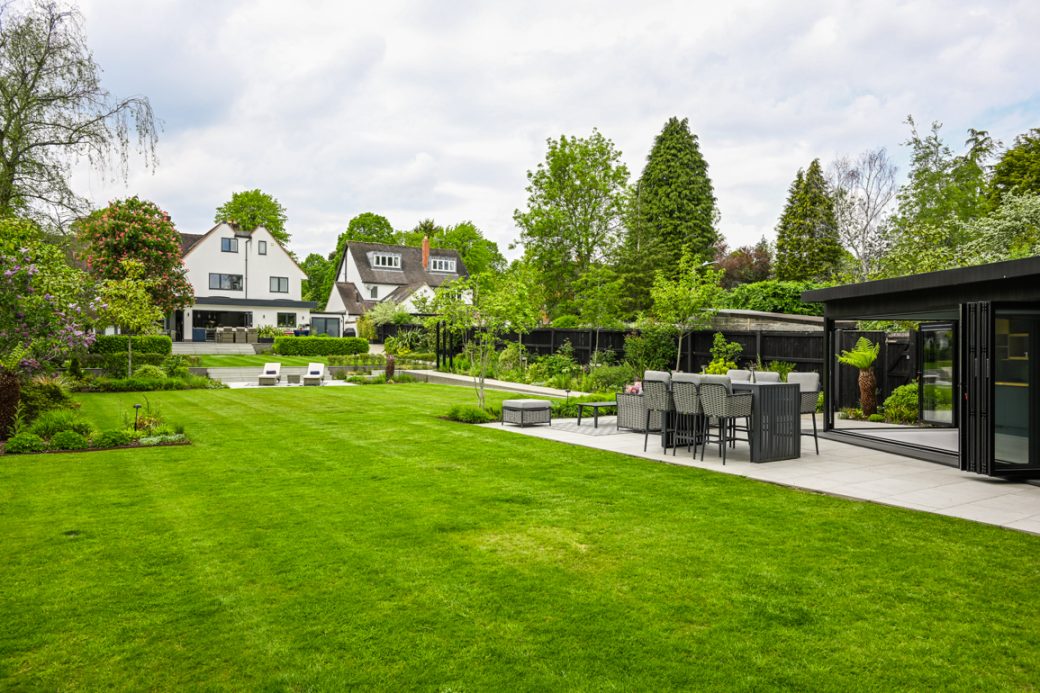 Large Residential Garden in West Midlands