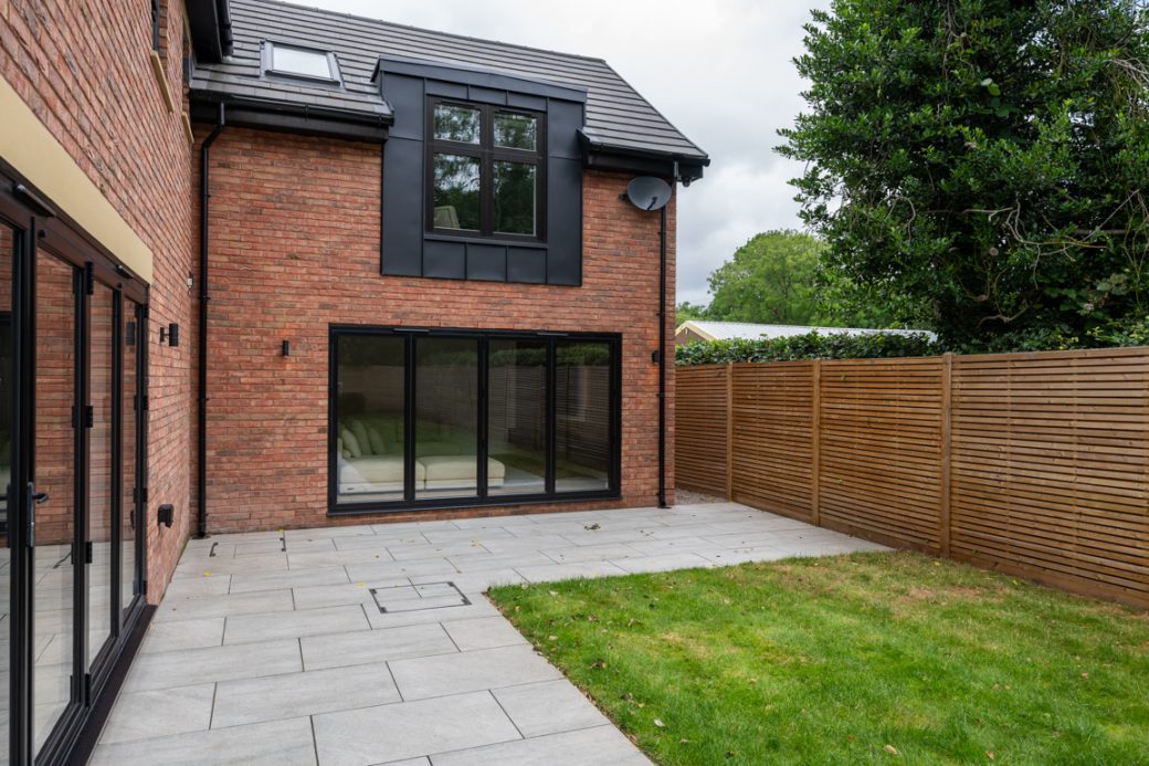 Modern Family Home in Manchester