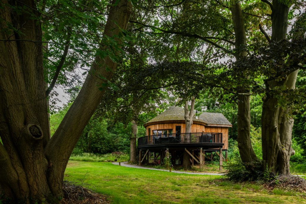 Luxury Treehouse Shoot Location in Yorkshire