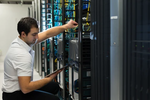 It technician with network server
