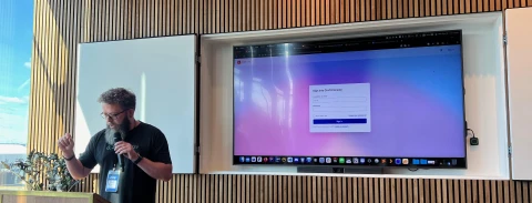 Brad Bell about to demo Craft Cloud at Dot One London