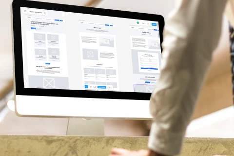 Mockup of a man working with an imac m35839