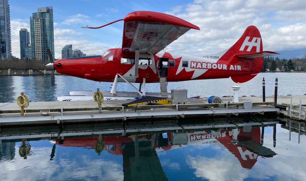 Harbour Air Seaplane in Vancouver Harbour
