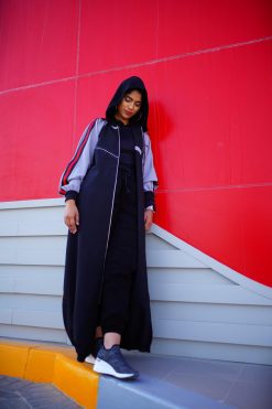 Sporty grey strips abaya