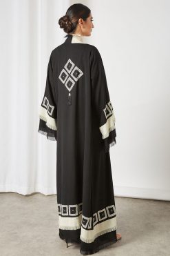 bsi3371 4 Beads and embroidered abaya