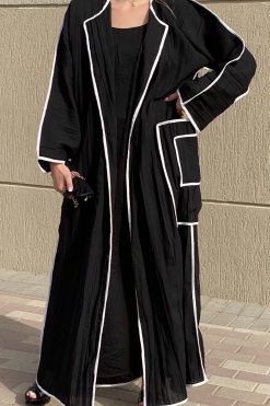 MOI072117 3 1 scaled Pipin Detail Abaya With Pockets