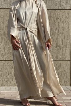 MOI072130 4 scaled Shimmer Beige Abaya Set