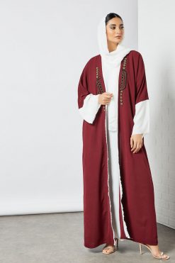 Maroon beads embellished bisht abaya with inner