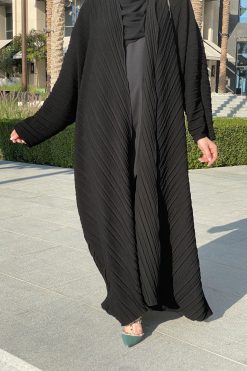 عباية بشت بطيات سوداء 8 MOICH011 4 rotated Black Pleated Bisht Abaya