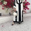 Minimal Flower Abaya