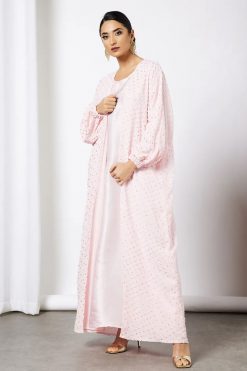 عباية بطبعة منقوشة باللون الوردي مع الجزء الداخلي 6 Bsi3567 3 Pink Embossed Print Abaya With Inner