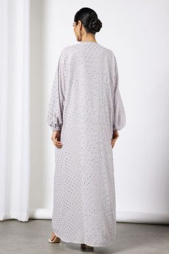 bsi3569 4 Grey Embossed Print Bisht Abaya With Inner