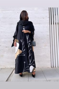 22.3 White Flower Abaya