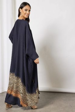 bsi3625 3 Self printed pleated abaya