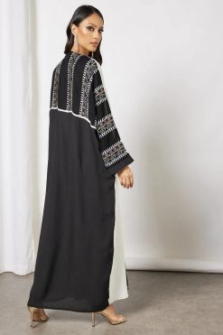 Bsi3637 4 Embroidered bisht with inner