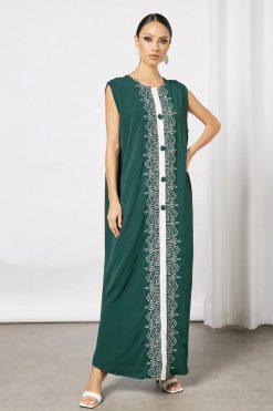 Bsi3639 3 Embroidered bisht with inner