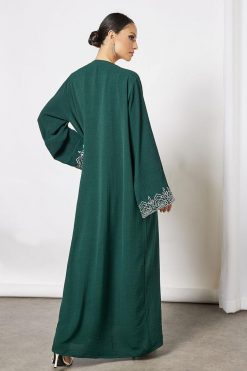 bsi3639 5 Embroidered bisht with inner