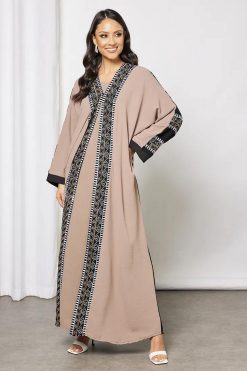 Bsi3665 4 Embroidered bahrini style bisht
