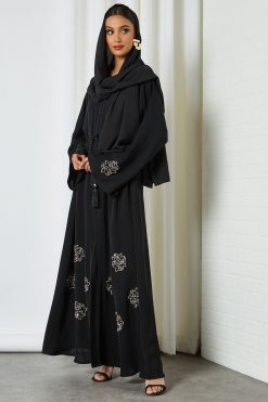 Nada Abaya with Sheila