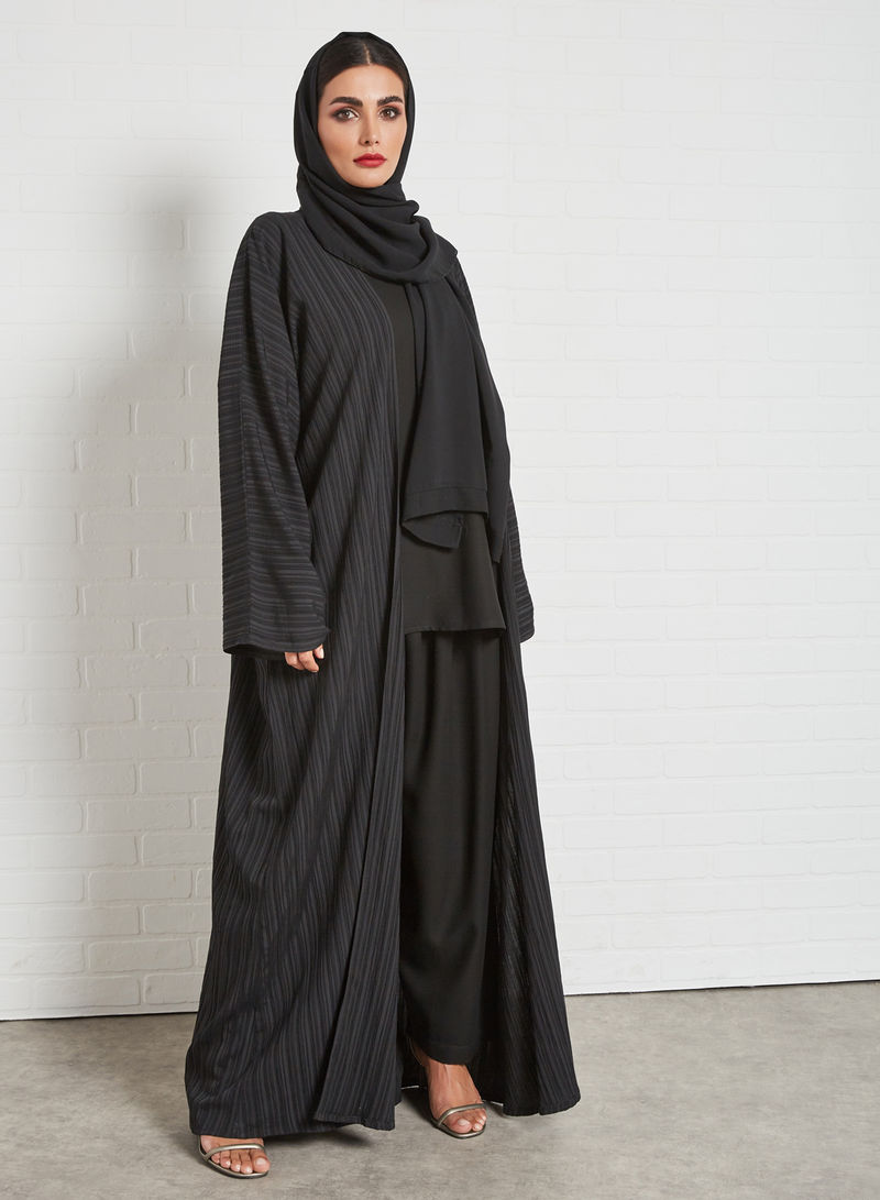 4-Pieces Black Abaya Set 2 4-Pieces Black Abaya Set - Image 2