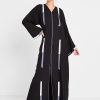 bsi3028 6 1 Applique Black Abaya