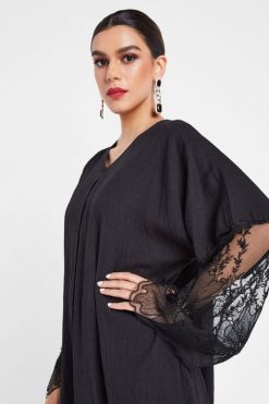 bsi3022 ar 3 Abaya with Mesh Design